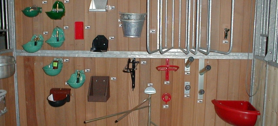 ACCESSOIRES D’ÉCURIE